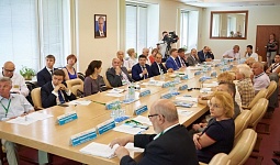НИЦ «Курчатовский институт» и Центр развития ядерной медицины приняли участие в круглом столе в Обнинске